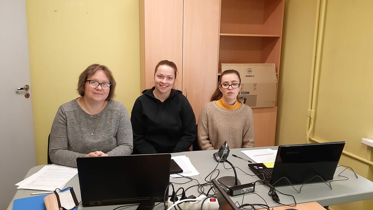 Foto no personīgā arhīva – fotogrāfijā Liepājas pētījuma centra darbinieces (no kreisās: Zanda Atmata, Agneta Freimane, Laura Rišmite)