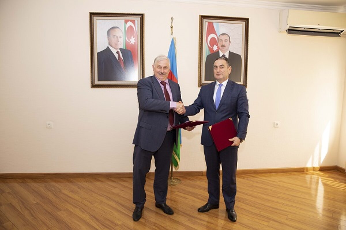Publicitātes attēls, prof. Mārcis Leja un ASATID vadītājs prof. Nazims Gasimovs (Nazim Gasimov)